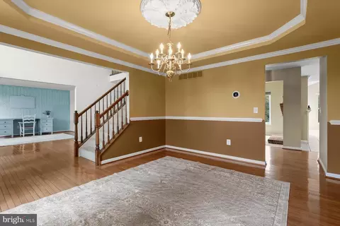 Entry Way - 5 Caitlins Ct, Windsor Mill, MD 21244 photo 3 of 5