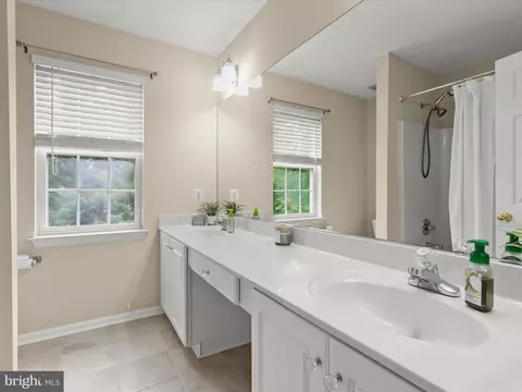 Bath - 5 Caitlins Ct, Windsor Mill, MD 21244 photo 5 of 7