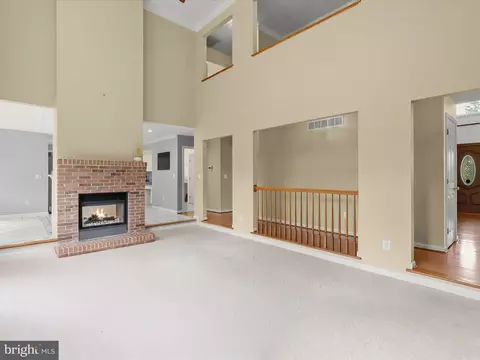 Living - 5 Caitlins Ct, Windsor Mill, MD 21244 photo 4 of 10