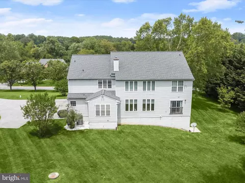 View/Area - 5 Caitlins Ct, Windsor Mill, MD 21244 photo 2 of 5