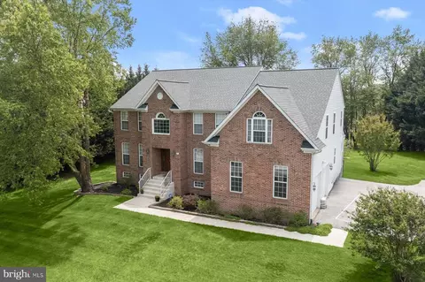 Exterior - 5 Caitlins Ct, Windsor Mill, MD 21244 photo 5 of 6