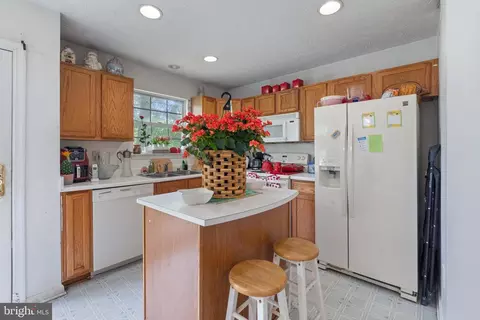 Kitchen - 7522 Haystack Dr, Windsor Mill, MD 21244 photo 1 of 2