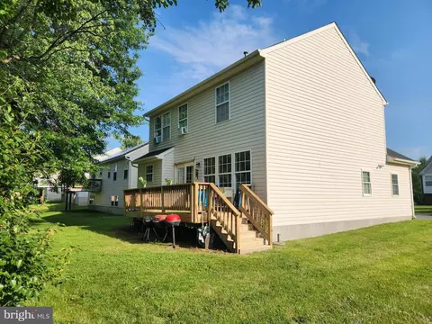 Exterior - 7522 Haystack Dr, Windsor Mill, MD 21244 photo 4 of 7