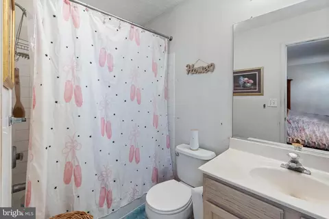 Bath - 7522 Haystack Dr, Windsor Mill, MD 21244 photo 1 of 1