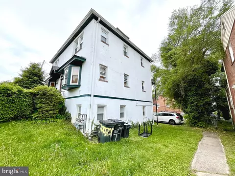 700 Charing Cross Rd, Baltimore, MD 21229 photo 3