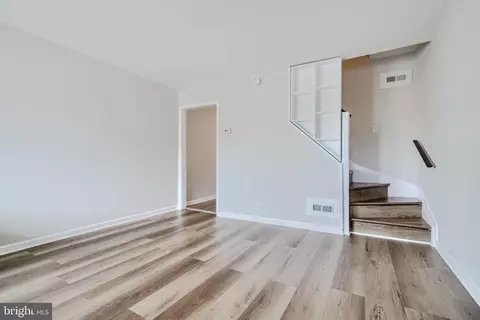 Living - 323 Pine St, Dundalk, MD 21222 photo 1 of 2