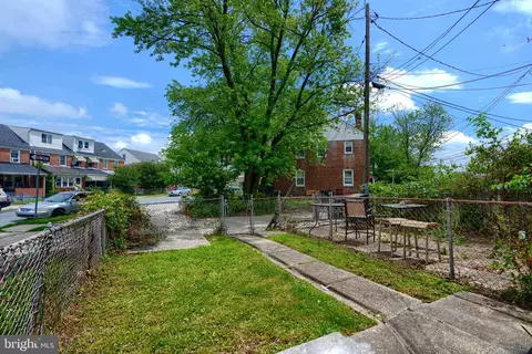 Exterior - 323 Pine St, Dundalk, MD 21222 photo 3 of 4