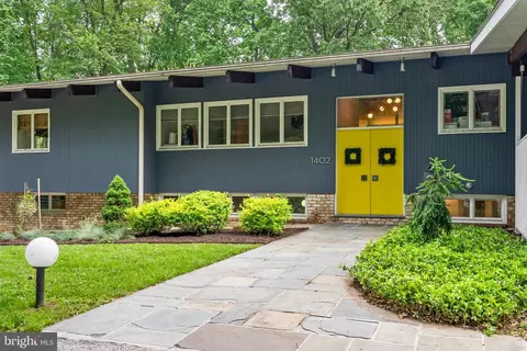 1402 Ellenglen Rd, Towson, MD 21286