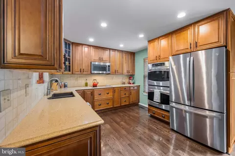 1129 Kelfield Dr #1129, Halethorpe, MD 21227 photo 6