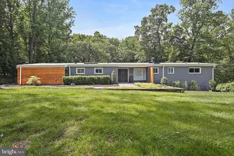 3503 Arborwood Ct, Pikesville, MD 21208