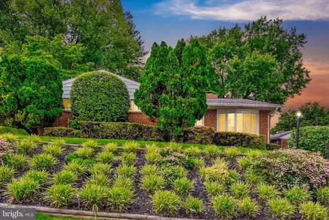 6708 Selkirk Rd, Baltimore, MD 21239