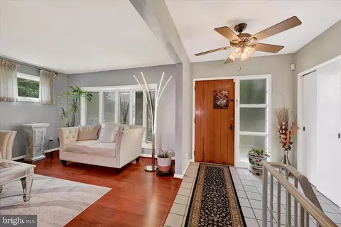 6708 Selkirk Rd, Baltimore, MD 21239 photo 5