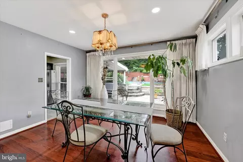 6708 Selkirk Rd, Baltimore, MD 21239 photo 10