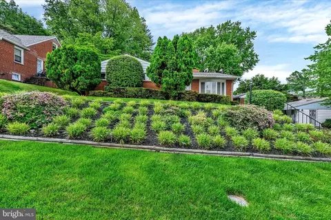6708 Selkirk Rd, Baltimore, MD 21239 photo 3