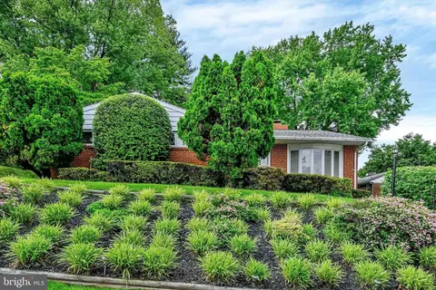 6708 Selkirk Rd, Baltimore, MD 21239 photo 2