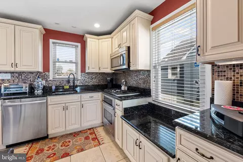 806 S Beechfield Ave, Baltimore, MD 21229 photo 9