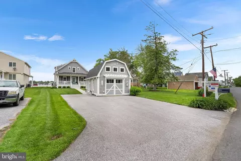 3834 New Section Rd, Middle River, MD 21220