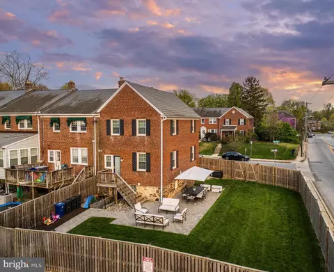 2 Murdock Rd, Baltimore, MD 21212