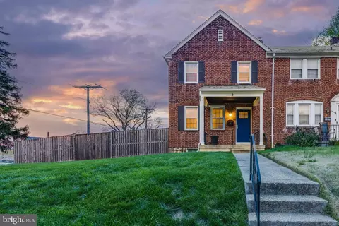 2 Murdock Rd, Baltimore, MD 21212 photo 2