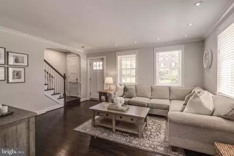 2 Murdock Rd, Baltimore, MD 21212 photo 5