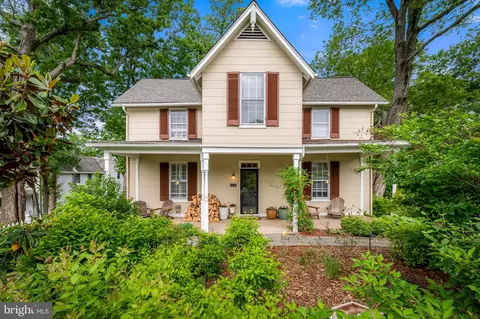 1602 S Rolling Rd, Halethorpe, MD 21227