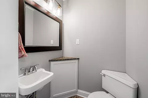 Bath - 1602 S Rolling Rd, Halethorpe, MD 21227 photo 1 of 5