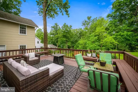 Exterior - 1602 S Rolling Rd, Halethorpe, MD 21227 photo 6 of 15