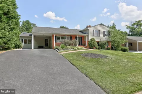 1212 Clearfield Cir, Lutherville Timonium, MD 21093