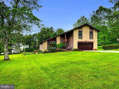 2 Barnstable Ct, Owings Mills, MD 21117