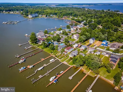 1619 Holly Tree Rd, Middle River, MD 21220
