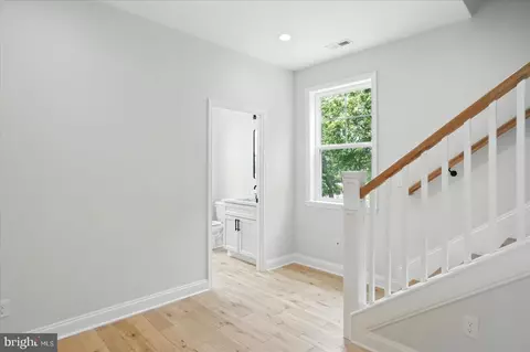 1619 Holly Tree Rd, Middle River, MD 21220 photo 12