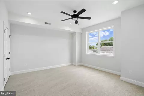 1619 Holly Tree Rd, Middle River, MD 21220 photo 13