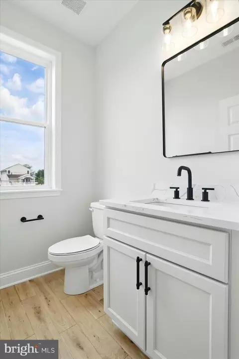 1619 Holly Tree Rd, Middle River, MD 21220 photo 17