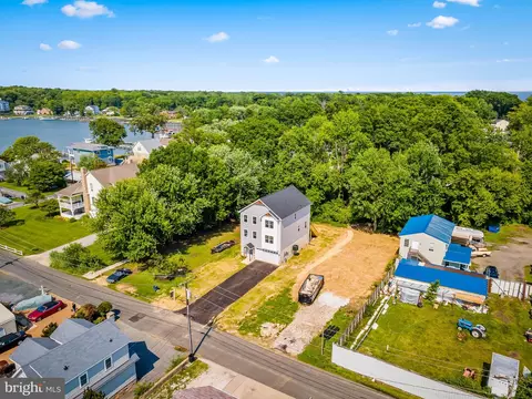 1619 Holly Tree Rd, Middle River, MD 21220 photo 3