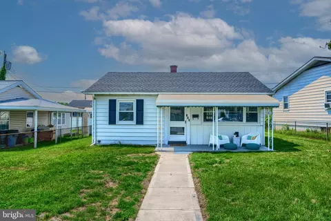 112 Dihedral Dr, Middle River, MD 21220