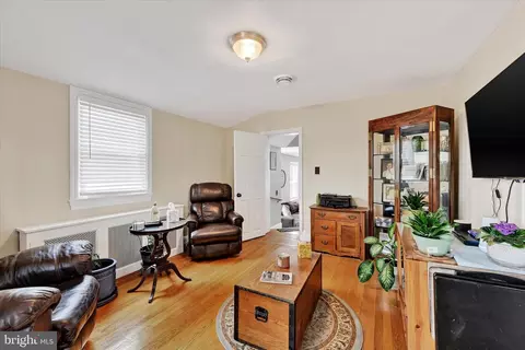 Other - 619 Warwick Rd, Baltimore, MD 21229 photo 6 of 9