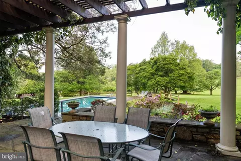 Exterior - 4006 Stewart Rd, Stevenson, MD 21153 photo 12 of 32