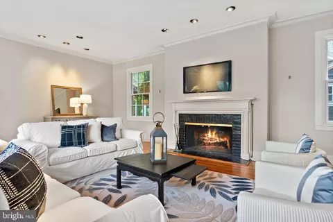Living - 4006 Stewart Rd, Stevenson, MD 21153 photo 4 of 7