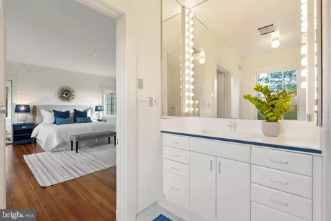 Bath - 4006 Stewart Rd, Stevenson, MD 21153 photo 2 of 2