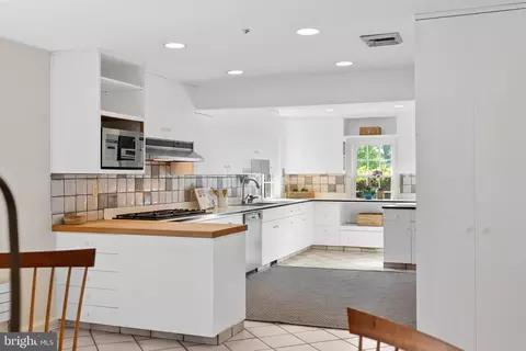 Kitchen - 4006 Stewart Rd, Stevenson, MD 21153 photo 5 of 6