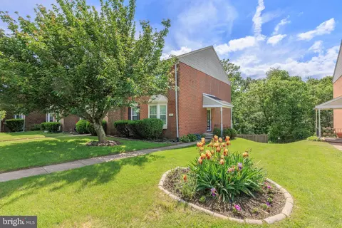 21 Wooden Ct, Pikesville, MD 21208