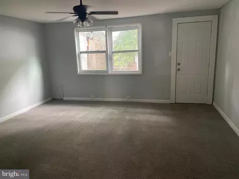 3105 Freeway, Halethorpe, MD 21227 photo 2