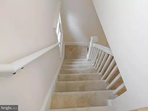 Entry Way - 22 Leeway Rd, Dundalk, MD 21222 photo 2 of 2