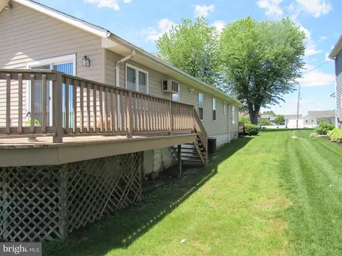 Exterior - 1015 Cold Spring Rd, Middle River, MD 21220 photo 2 of 7