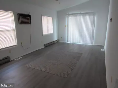 Living - 1015 Cold Spring Rd, Middle River, MD 21220 photo 2 of 6