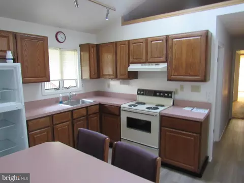 Kitchen - 1015 Cold Spring Rd, Middle River, MD 21220 photo 2 of 2
