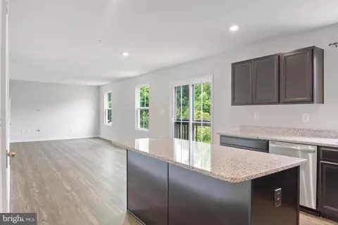 115 Shiningfield Ct, Middle River, MD 21220 photo 10