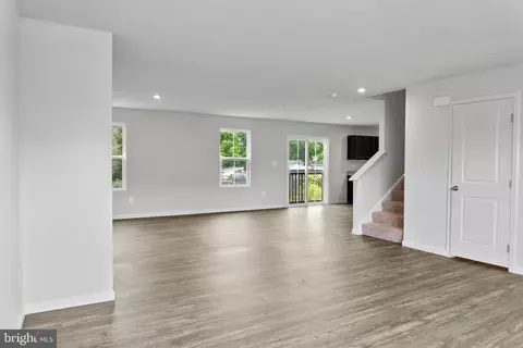 115 Shiningfield Ct, Middle River, MD 21220 photo 5
