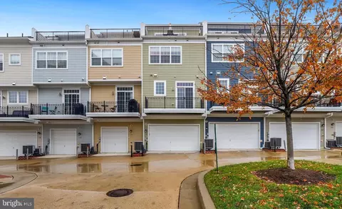 136 Linden Pl, Baltimore, MD 21286 photo 4