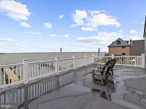 Exterior - 9112 Chesapeake Ave, Sparrows Point, MD 21219 photo 5 of 8